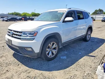 2018 Volkswagen Atlas 1V2CR2CAXJC567057