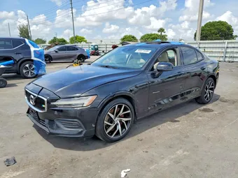2020 Volvo S60 7JRA22TKXLG072053