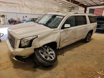 2016 GMC Yukon XL 1GKS2HKJ4GR156396