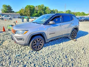 2020 Jeep Compass 3C4NJDDB9LT221397
