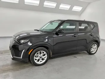 2023 Kia Soul KNDJ23AU2P7861781 Lot 57610076