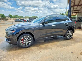 2017 Maserati Levante ZN661YUL1HX241268