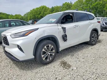 2022 Toyota Highlander 5TDGZRBH2NS204427 Lot 54433916