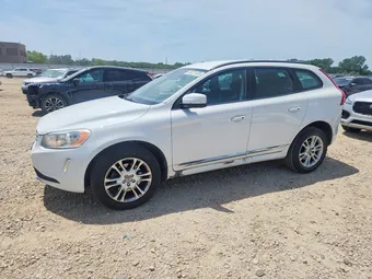 2016 Volvo XC60 YV440MDJ0G2813619