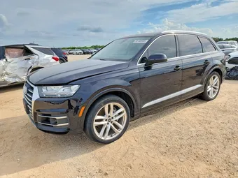 2017 Audi Q7 WA1VAAF71HD020947