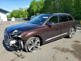 2020 Audi Q7 WA1LXAF75LD004510