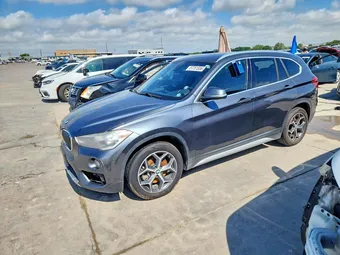 2018 BMW X1 WBXHU7C30J5L09402