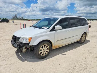 2015 Chrysler Town & Country 2C4RC1BG3FR590031