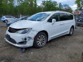 2019 Chrysler Pacifica 2C4RC1BG8KR539943