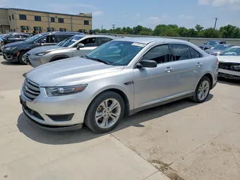 2016 Ford Taurus 1FAHP2D82GG129259