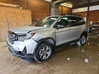 2022 Honda Passport 5FNYF8H65NB018611