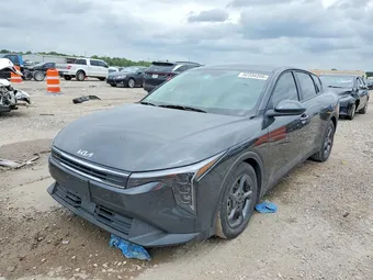2025 Kia K4 3KPFT4DE2SE127423