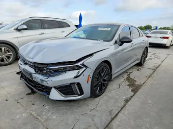 2025 Kia K5 KNAG44J80S5323577