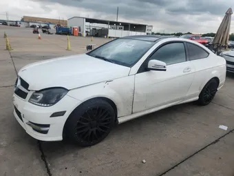 2015 Mercedes-Benz C-Class WDDGJ4HB7FG368884