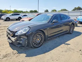 2015 Porsche Panamera WP0AB2A70FL051351
