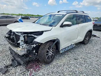 2018 Toyota Highlander 5TDJZRFH5JS489053 Lot 57552386