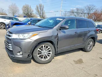 2019 Toyota Highlander 5TDJZRFH7KS569228 Lot 47089086