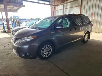 2017 Toyota Sienna 5TDYZ3DC6HS876403 Lot 52054996