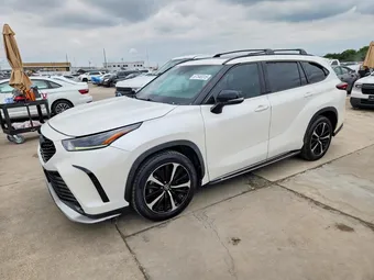 2021 Toyota Highlander 5TDLZRAH1MS065440