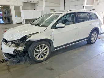 2018 Volkswagen Golf Alltrack 3VWM17AU1JM759437