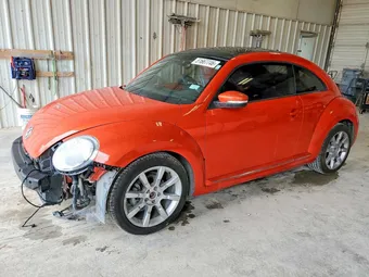 2016 Volkswagen Beetle 3VWJ17AT1GM624784