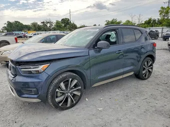 2022 Volvo XC40 YV4ED3UR7N2709599