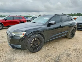 2019 Audi e-tron WA1VAAGE8KB009458