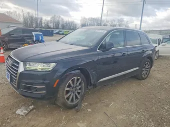 2017 Audi Q7 WA1LAAF78HD055573
