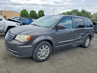 2015 Chrysler Town & Country 2C4RC1BG9FR656324