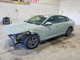 2025 Kia K4 3KPFT4DE1SE129163