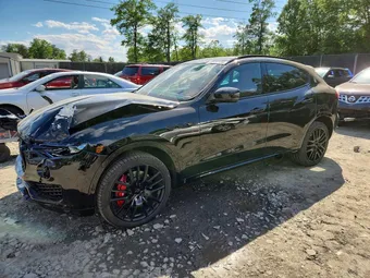 2017 Maserati Levante ZN661YUS0HX234917