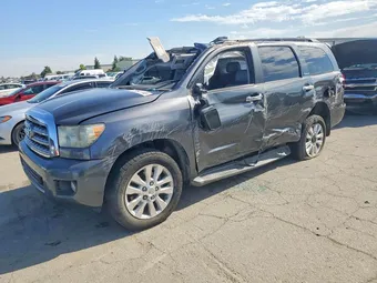 2016 Toyota Sequoia 5TDDW5G1XGS144383