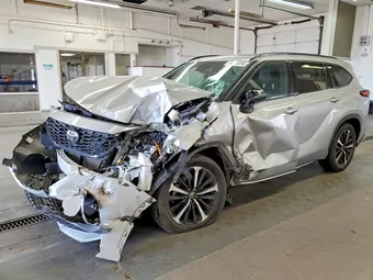 2022 Toyota Highlander 5TDJZRBH5NS219221 Lot 56696096