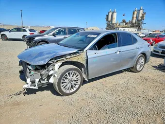 2018 Toyota Camry 4T1B11HK3JU092390 Lot 58467206