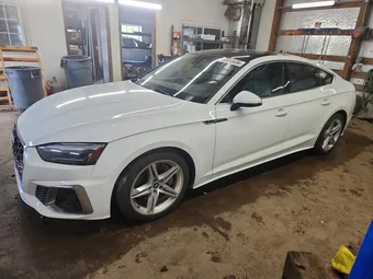 2022 Audi A5 WAUDACF53NA008756
