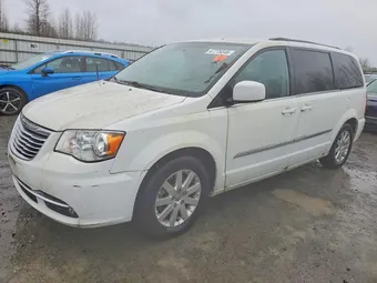 2015 Chrysler Town & Country 2C4RC1BG0FR571047