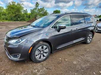 2018 Chrysler Pacifica 2C4RC1N7XJR105078 Lot 58041746