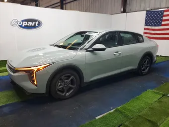 2025 Kia K4 3KPFT4DE5SE063037