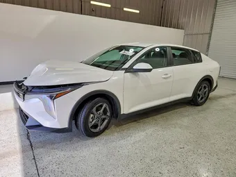 2025 Kia K4 3KPFT4DE6SE062950