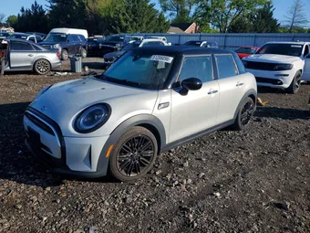 2022 Mini 5-Door WMW33DK09N2R07945
