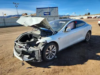 2015 Tesla Model S 5YJSA1H15FFP74456