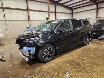 2025 Toyota Sienna 5TDESKFC6SS164317