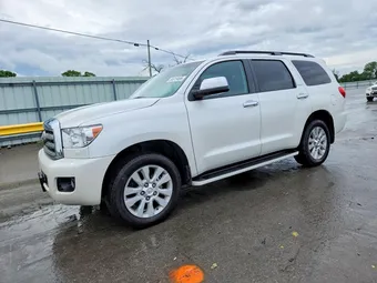 2017 Toyota Sequoia 5TDDW5G18HS155383
