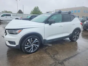 2019 Volvo XC40 YV4162UM2K2152832