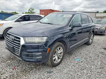 2017 Audi Q7 WA1LAAF72HD026991