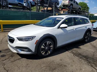 2018 Buick Regal W04GU8SX5J1132141
