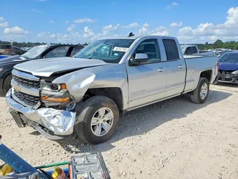 2018 Chevrolet Silverado 1500 1GCRCREC2JZ127643 Lot 56752786