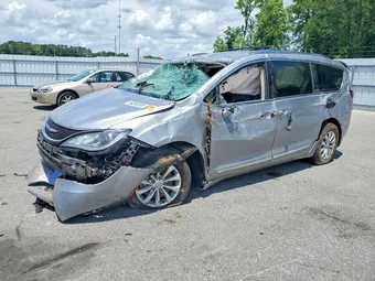 2018 Chrysler Pacifica 2C4RC1BG1JR214159 Lot 54349906