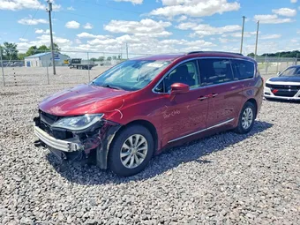 2017 Chrysler Pacifica 2C4RC1BG8HR621650 Lot 56673736