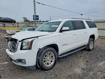 2019 GMC Yukon XL 1GKS2GKC1KR345804